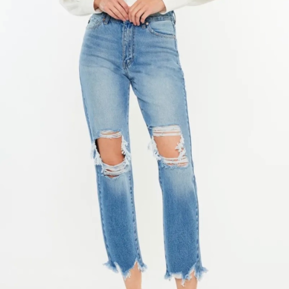 Kancan Distressed Frayed Hem Cropped Jeans